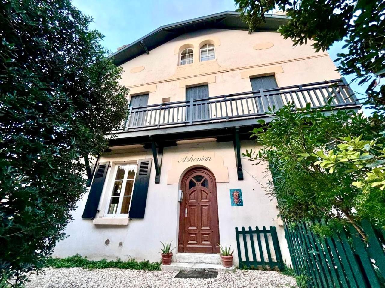 Cote Des Basques, Terrasse, Confort Et Qualite بياريتز المظهر الخارجي الصورة